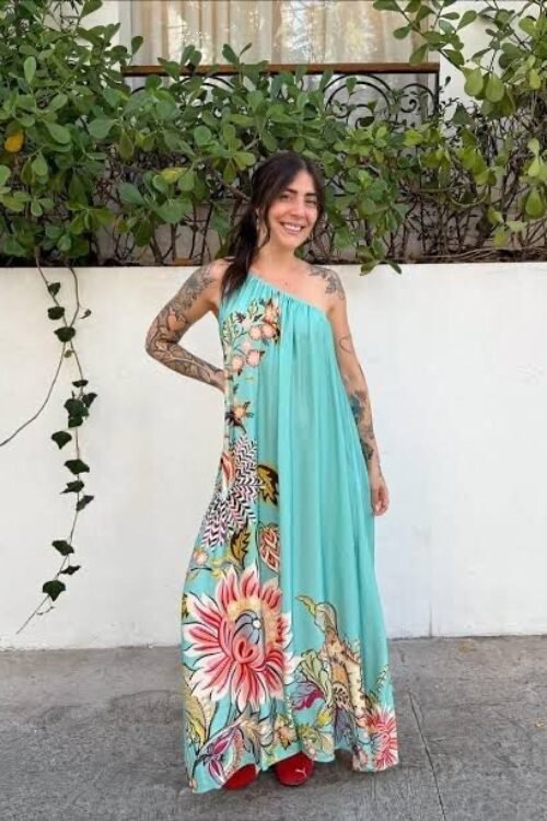 Vestido cascata floral